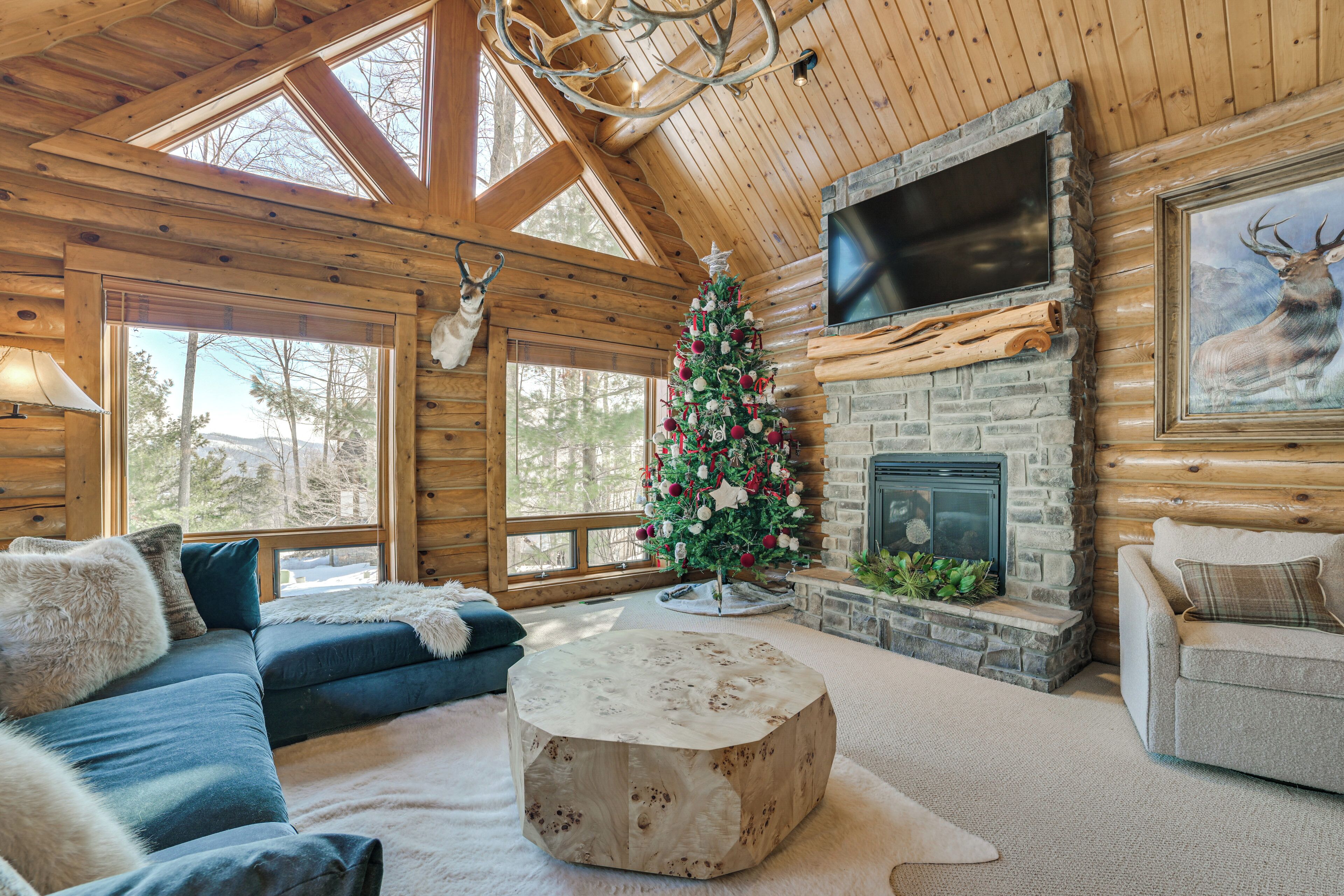 House (4 Bedrooms) | Interior