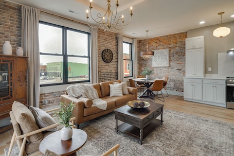Apartment (2 Bedrooms) | Interior. Historic Lawrenceburg Loft: Balcony + Square Views