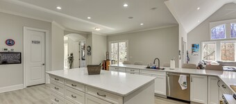 Sprawling Group Getaway w/ Dock on Lake Wylie!