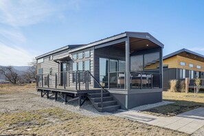 House (1 Bedroom) | Interior - Countryside Kalispell Tiny Home w/ Mountain Views! (Kalispell)