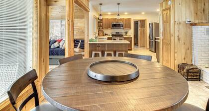 Waterfront Leech Lake Cabin w/ Boat Dock + Lift