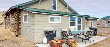 House (3 Bedrooms) | Front of property