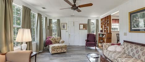 Talo (3 Bedrooms) | Sisätilat