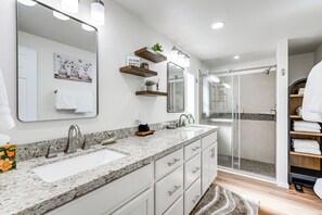 บ้านพัก (3 Bedrooms) | ภายใน