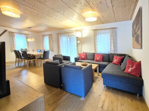 TV - 5_NID - Noriker Chalet by Interhome (Niedernsill)