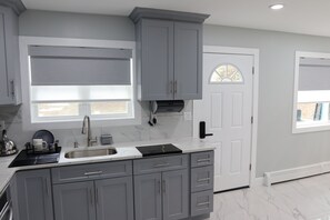 Private kitchen - Enjoy a stylish experience at this Central Valley, modern 3 bedroom home. (Woodbury)