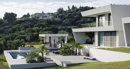 Μaraviglia Ethereon Villa by RentalsPro