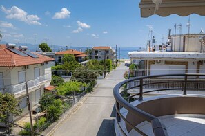 Property grounds - Anastasia Sea View Apartment by RentalsPro (Nea Potidaia)