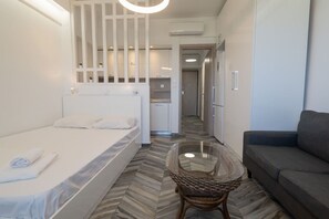 1 bedroom, WiFi, bed sheets - Aegean Apartment by RentalsPro - Kryopigi (Kriopigi)