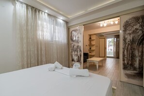 1 bedroom, iron/ironing board, WiFi, bed sheets - Aegean House by RentalsPro - Hanioti (Chaniotis)