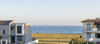 Alkiviadis Maisonette by RentalsPro