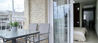 Tommy Seafront Apartments 1st Floor by RentalsPro - Nea Flogita