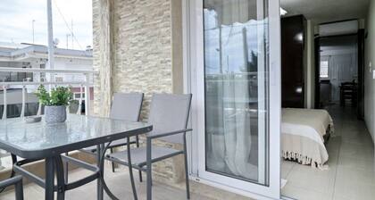 Tommy Seafront Apartments 1st Floor by RentalsPro - Nea Flogita