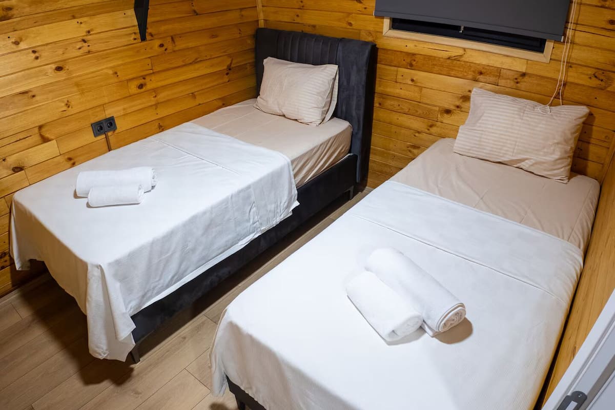 Wifi gratis y ropa de cama
