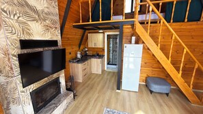 Coffee/tea maker, full-sized fridge, stovetop, electric kettle - Kumsal bungalov (Ondokuzmayis)