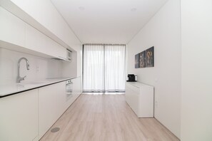 Private kitchen - UP&DOWN Suites 01 (Ponta Delgada)