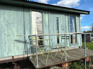 Terrace/patio - Swedish Rustic Cabin Perfect for Bird Watching (Emsworth)