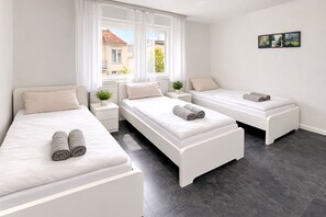 Free WiFi - Frankfurt Airport view apartments (Moerfelden-Walldorf)