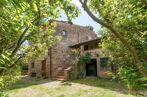 Exterior - Manor House with Chianti Hills View and Pool (Greve in Chianti)