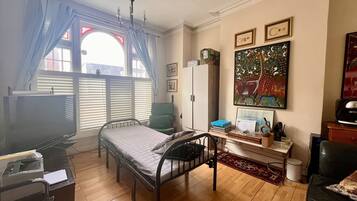 Shared Dormitory, 1 Bedroom, Smoking, Patio | 1 bedroom