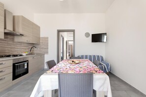 Dining - Home Lucy by BarbarHouse (San Pietro in Bevagna)
