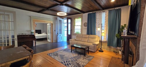 Distinguished Home, High Ceiling, Modern with Historic Charm, Great Neighborhood