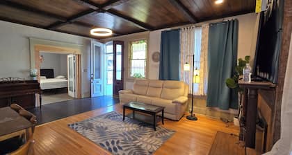 Distinguished Home, High Ceiling, Modern with Historic Charm, Great Neighborhood