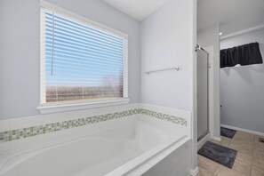 Shower, hair dryer, towels, soap - Private King Bed Suite/Modern Stay near COS Airport (Colorado Springs)
