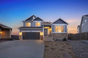 Exterior - Private King Bed Suite/Modern Stay near COS Airport (Colorado Springs)