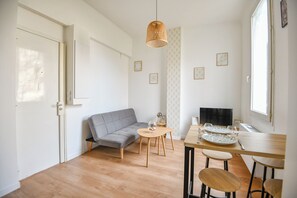 Living area - Coeur Endoume - Bel appart 1 ch proche Vieux Port (Marseille)