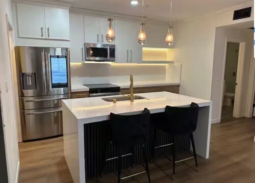 Urban Oasis in Phoenix/ Near Papago Park, Phoenix Zoo & Botanical Gardens