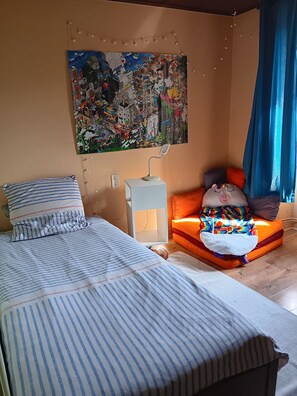 Room - Vrbo Property (Montferrat)