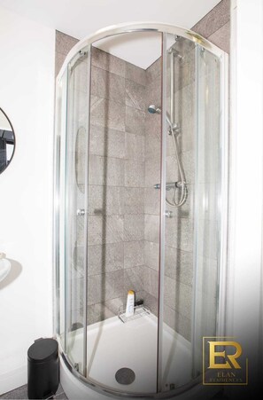 Bathroom - Modern 1BR Apartment • Free Parking • City Access (Greater Manchester)