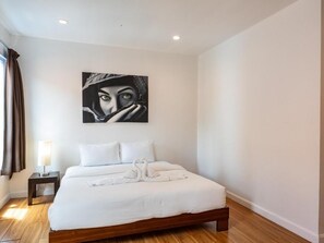 2 bedrooms, iron/ironing board, WiFi, bed sheets - Modern townhouse close to Fisherman's Village (Bophut)