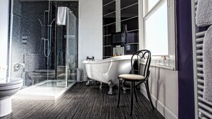 Shower, eco-friendly toiletries, hair dryer, towels - The 25 is a 5 star luxury boutique B&B in Torquay, Devon on the south coast. (Torquay)