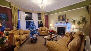 Smart TV - The 25 is a 5 star luxury boutique B&B in Torquay, Devon on the south coast. (Torquay)