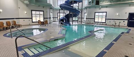 Piscine couverte