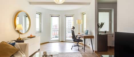 Apartment, Balcony | Living area