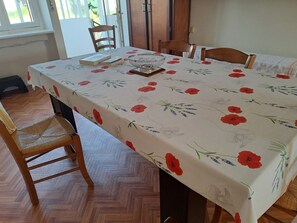 Dining - Vrbo Property (Château-Chinon (Campagne))
