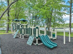 Children’s area - Fun & Room for The Whole Family, Close to Kalahari (Pocono Summit)