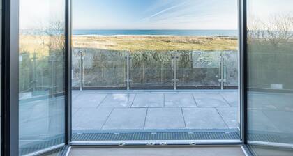 Strandvilla GLOWE - Strandjuwel
Premium Ferienwohnung mit direktem Meerblick.