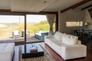 TV - Villa Canarecchia by MMega (Vallefoglia)