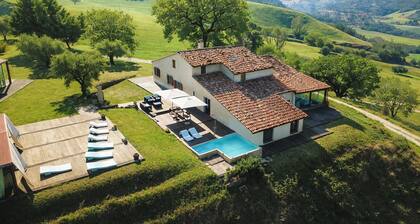 Villa Canarecchia by MMega
