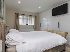 2 bedrooms, individually decorated, individually furnished, free WiFi - Y Byngalo (Holyhead)