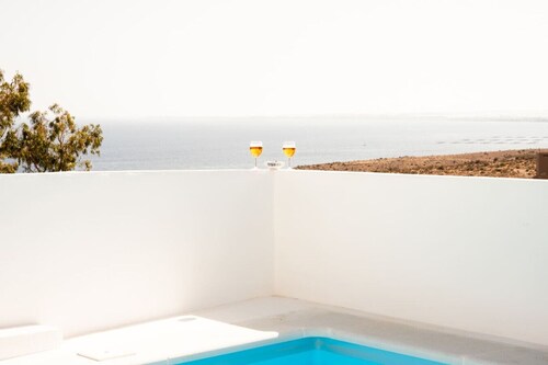 Blue Nest | Sea Views | Private Pool | BBQ | AC