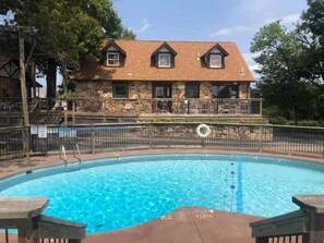 Seasonal outdoor pool - EAGLES NEST MOTEL & LOUNGE (Lake Ozark)