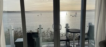 Primrose front row sea view. Dogs stay free. Rockley Park, Poole, Dorset.