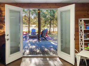 Interior - <10 Min to Lake & DT! Flat Drive! Hot Tub! Games! (Blue Ridge)
