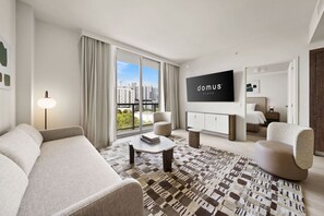 TV - Domus Brickell Urban 1BR (Miami)