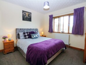 3 bedrooms, individually decorated, individually furnished, free WiFi